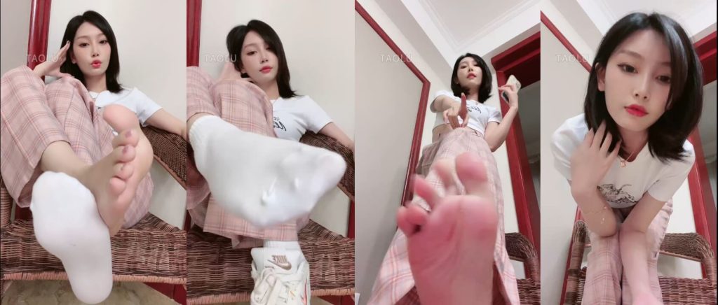 梨花诗 - 看着小白鞋红绿灯榨 - 第一视角