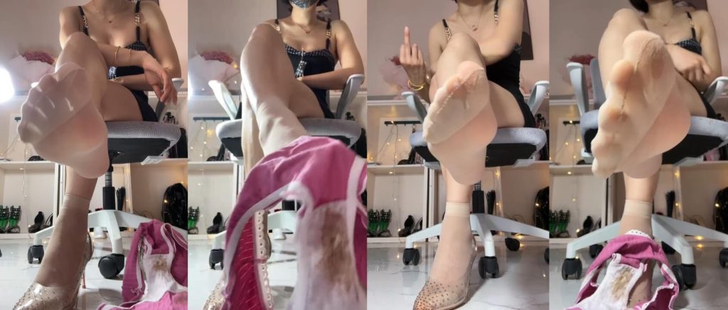 朱砂痣 - 恶毒继母羞辱吃内裤 | 性奴调教